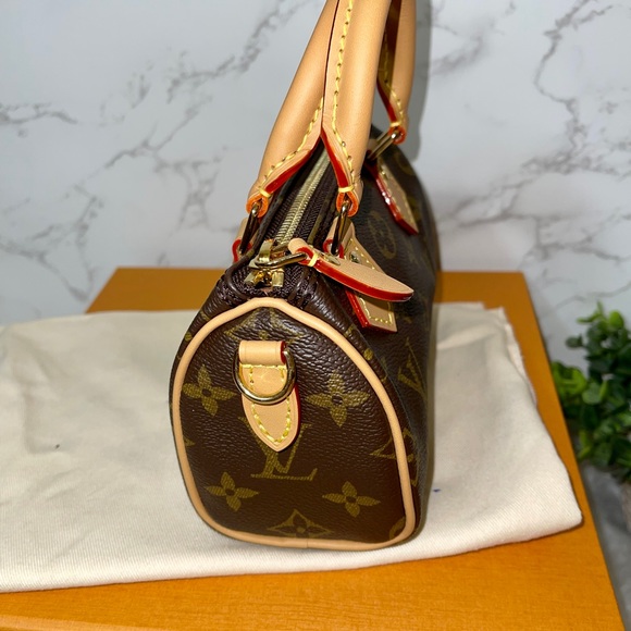 💎✨AUTHENTIC ✨💎LOUIS VUITTON Speedy Nano canvass monogram crossbody limited - Picture 3 of 9